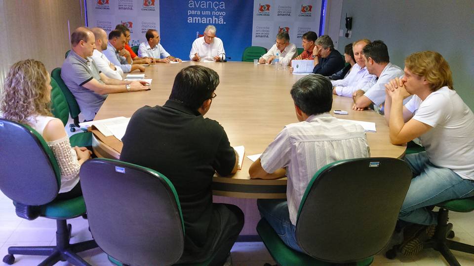 ACIC participa de reunião sobre Lei dos 30 metros
    