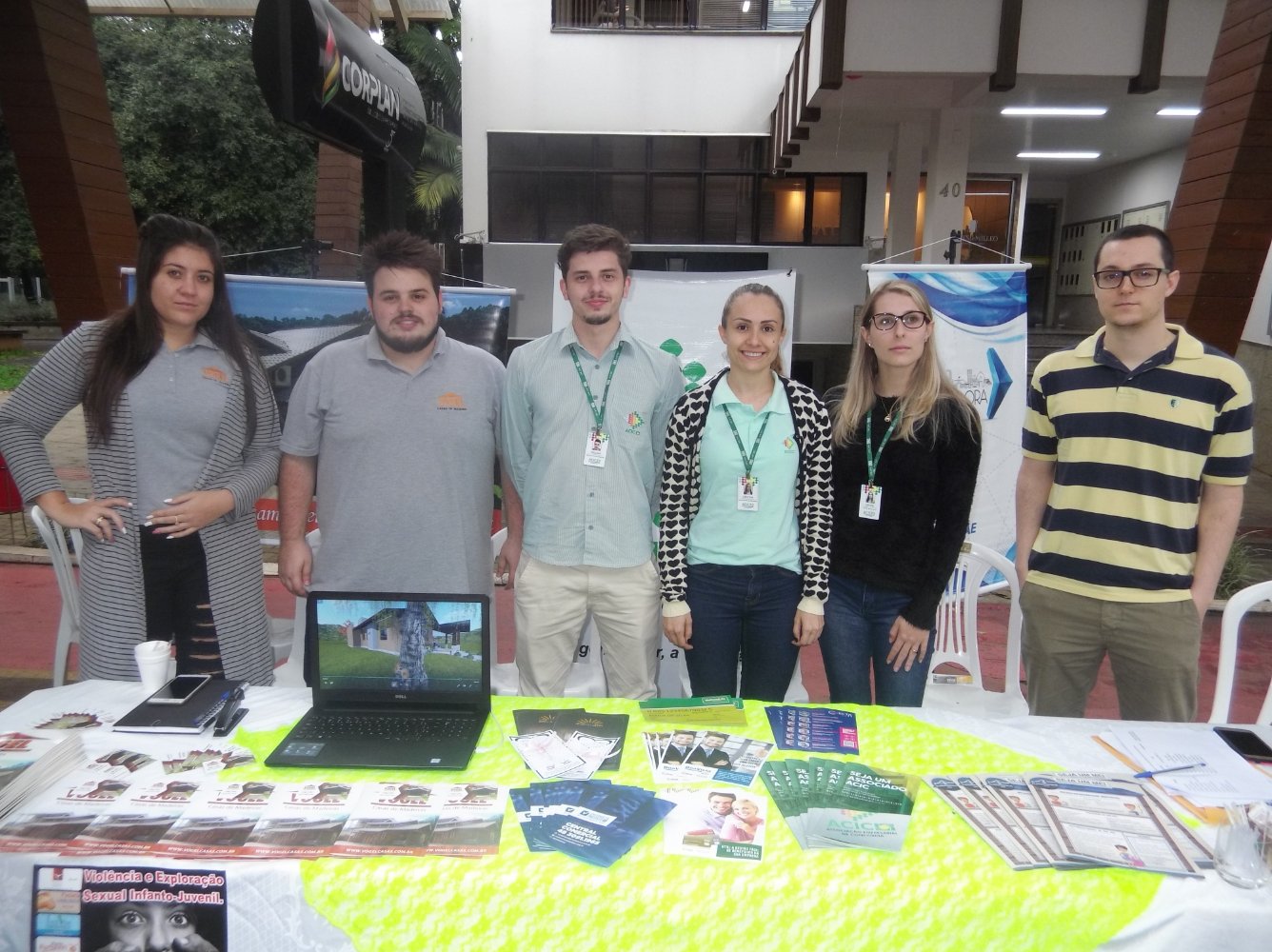 ACIC participa de mais uma edição da Feira da Rua Coberta
    