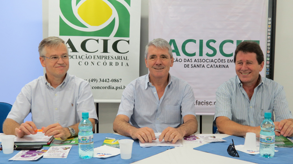 ACIC recebe respostas da Casan
    