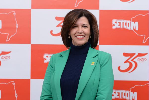 ACIC prestigia posse da nova diretoria do SETCOM
    