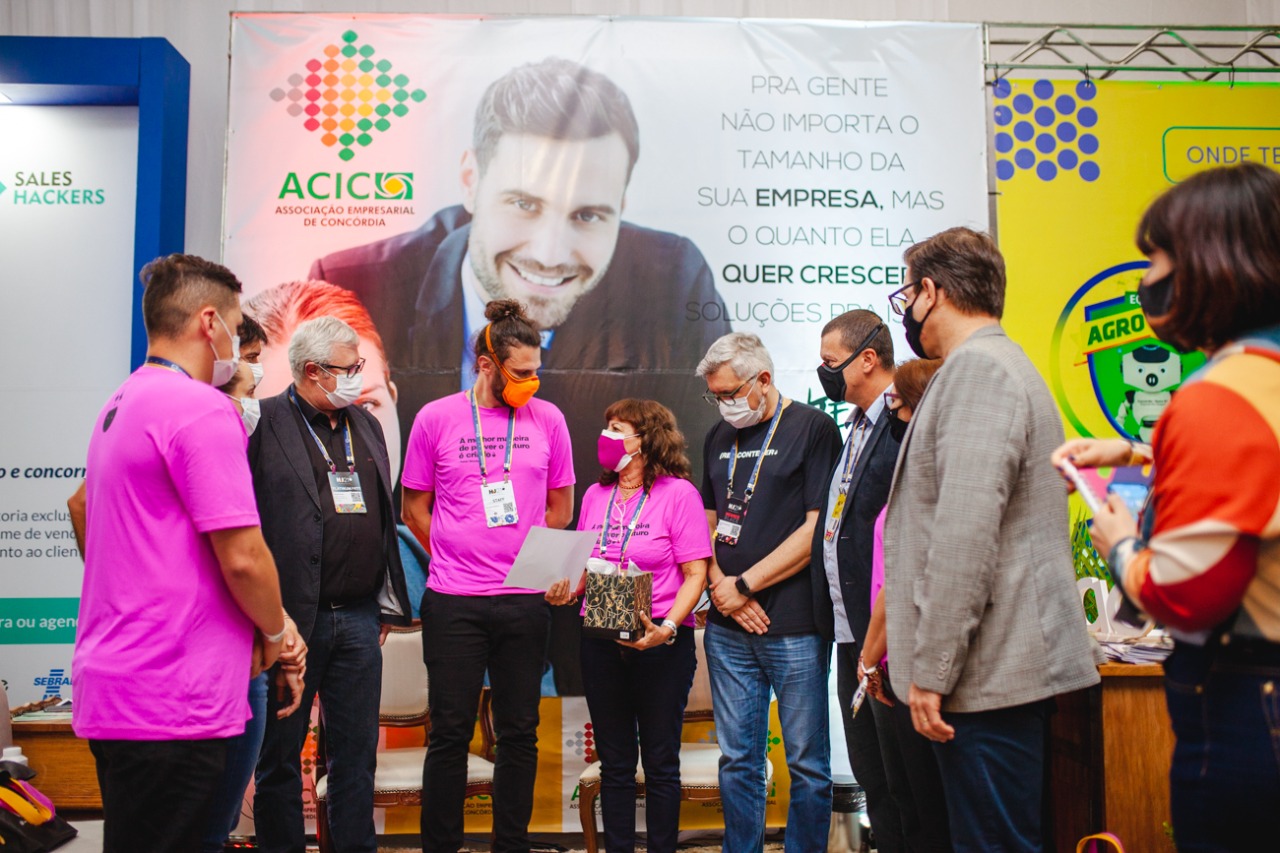 ACIC faz homenagem ao cofundador do evento Hoje