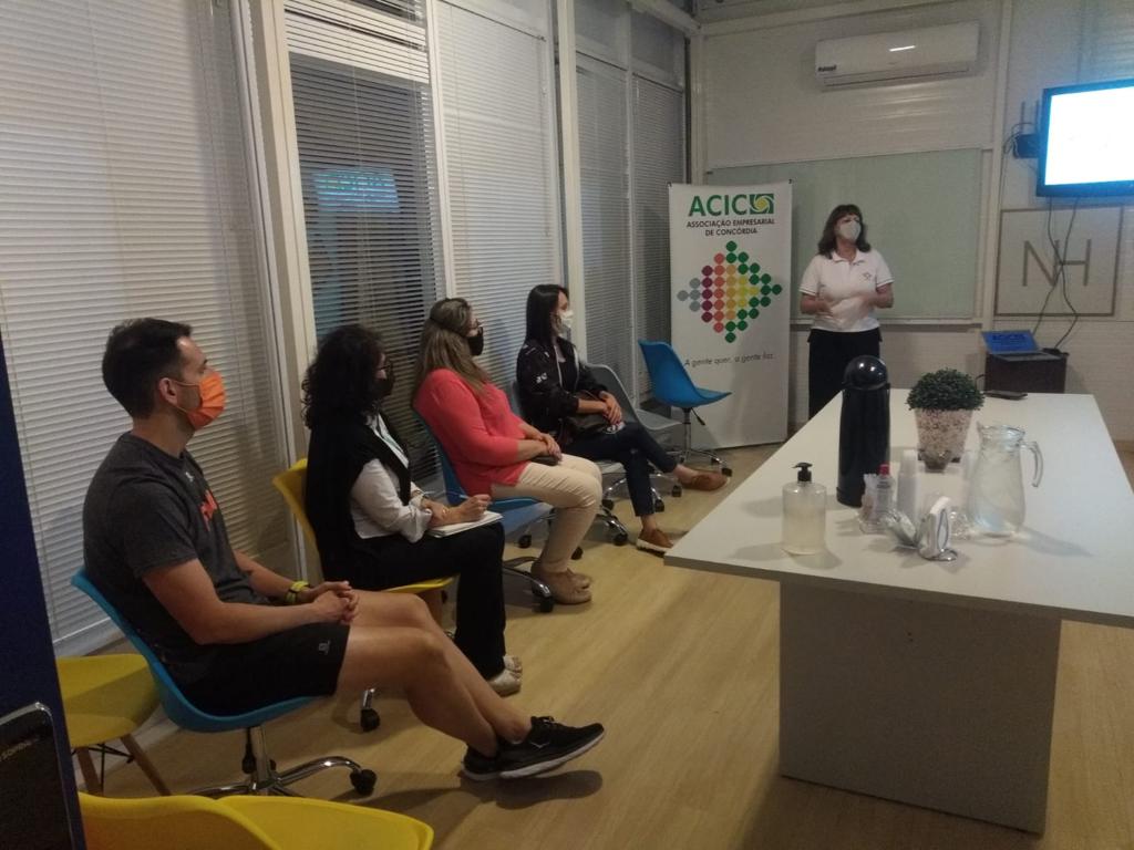 Reunião com expressiva participação dos coordenadores de Núcleos