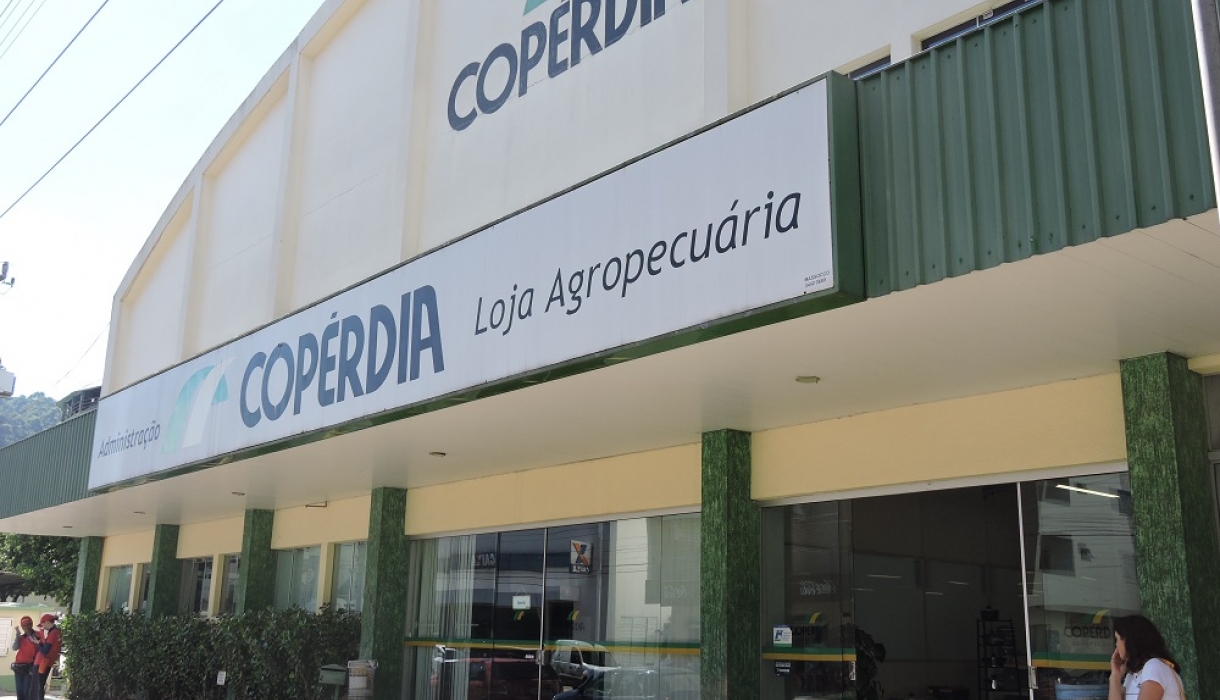 Copérdia (associada à ACIC) aparece na lista Forbes das 100 maiores do Agro no Brasil