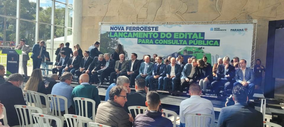 ACIC participa da apresentação do projeto da Ferroeste