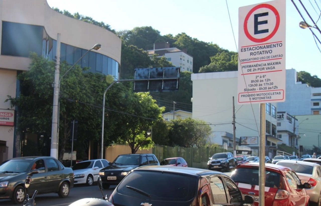 Prefeitura rescinde contrato com empresa do estacionamento rotativo