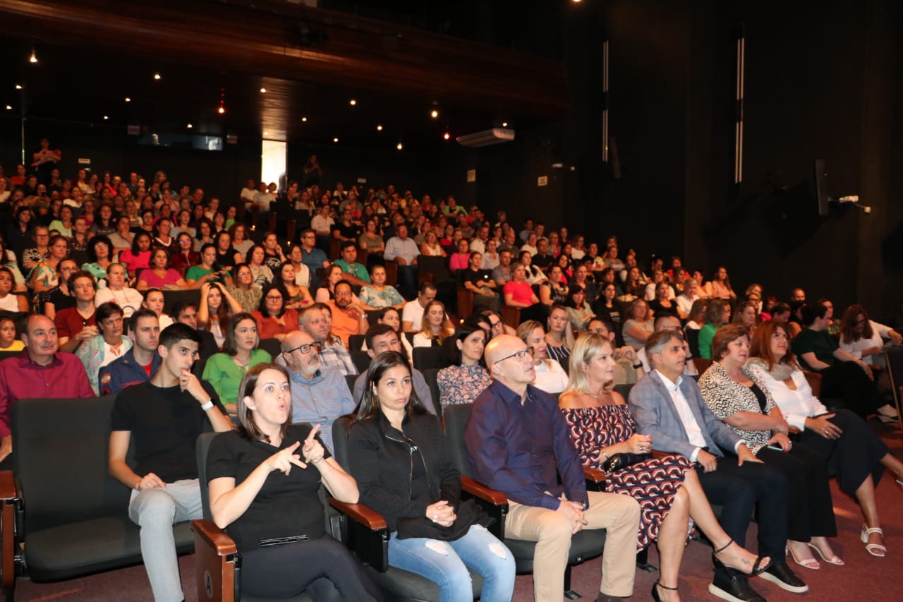 ACIC prestigia entrega do selo Cidade Educadora