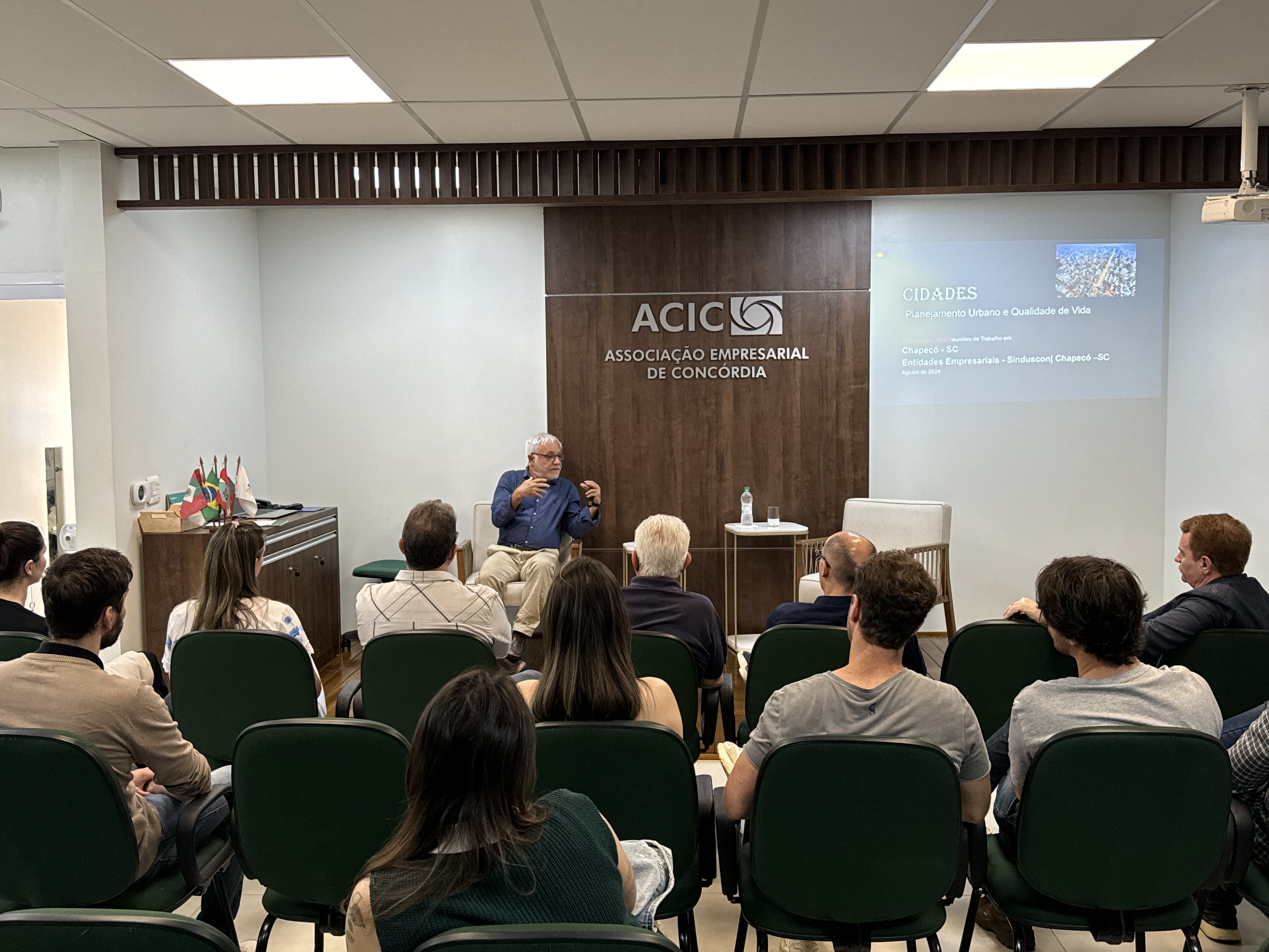 Palestra aborda “A cidade que queremos”