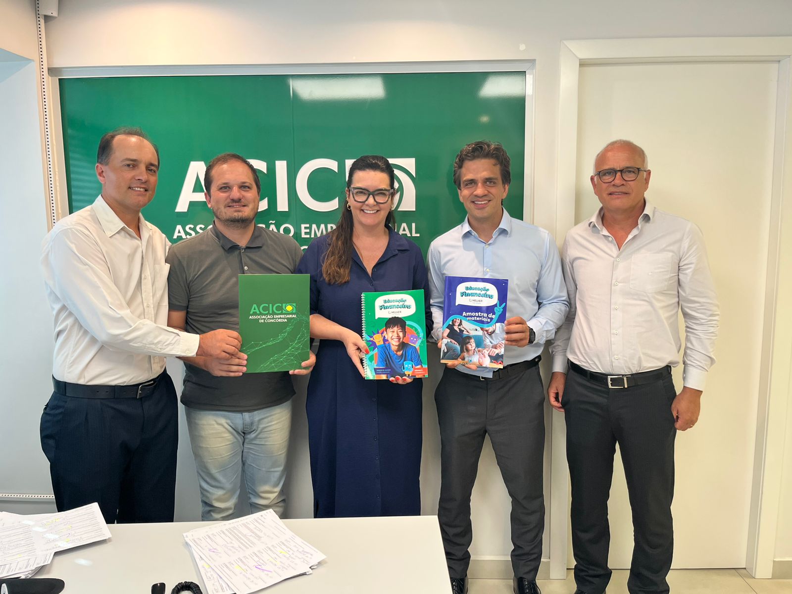 Educação Financeira foi tema de encontro na ACIC