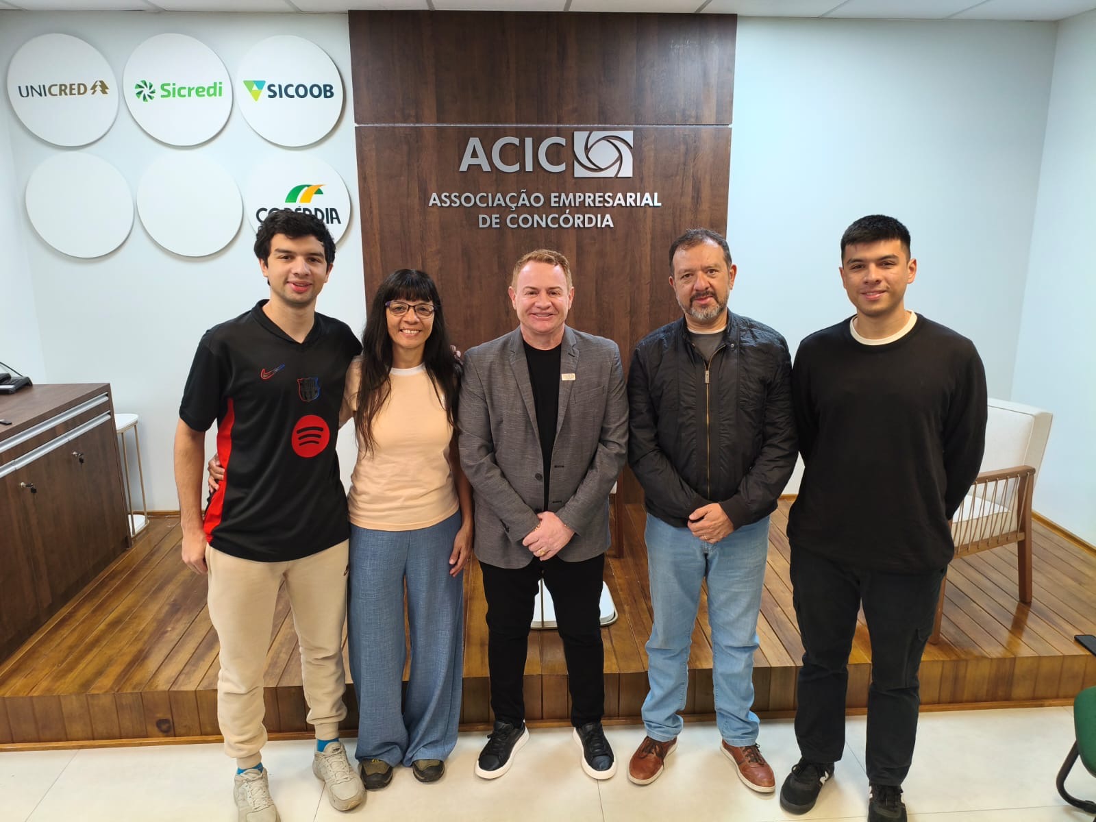 ACIC recebe representantes de Associação Empresarial da Argentina