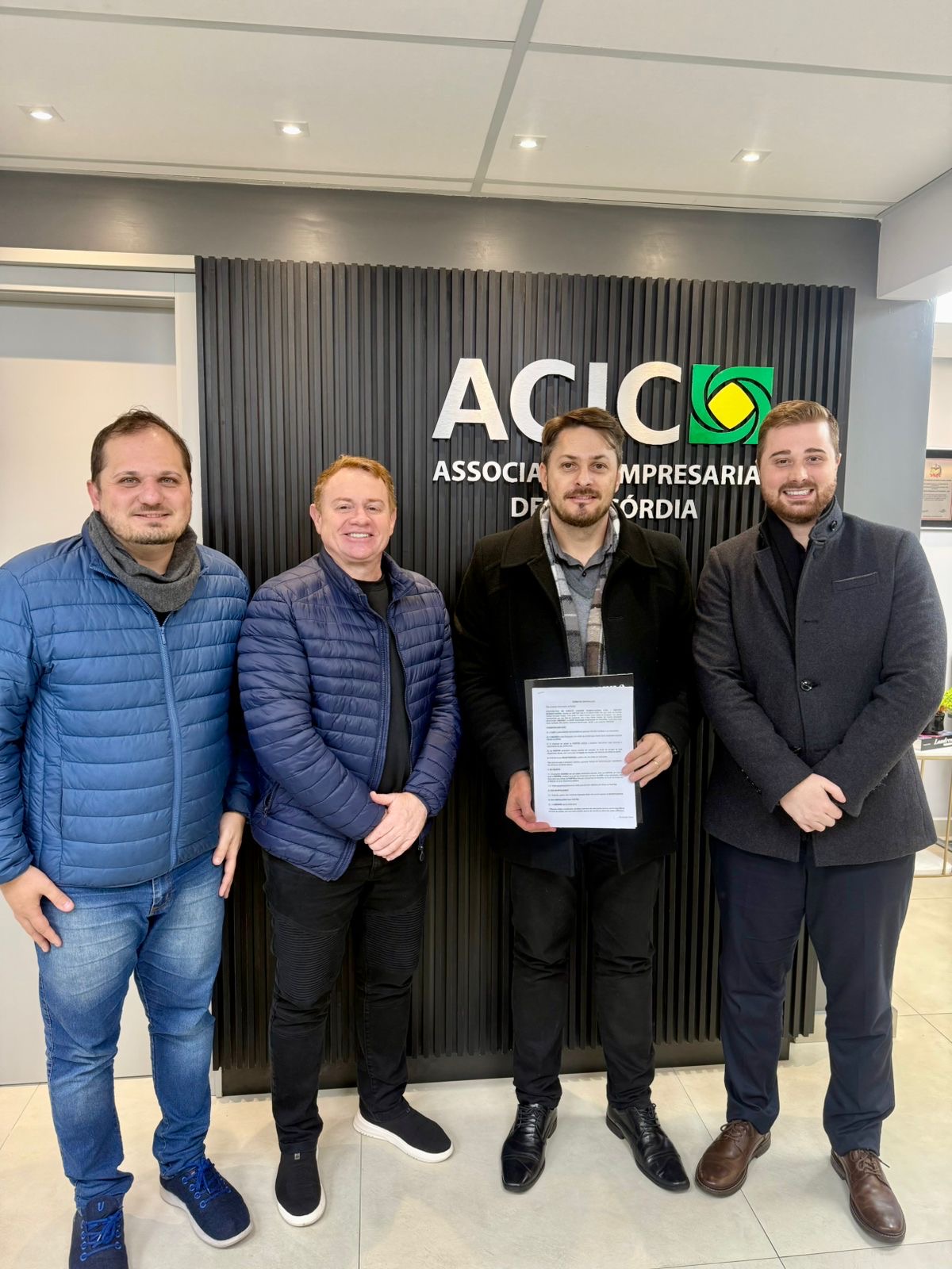 Formalizado convênio entre Unicred e ACIC