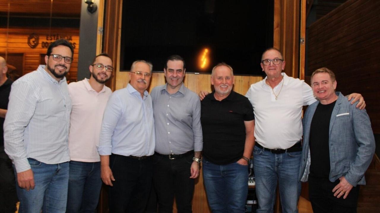 Deputado Carlos Chiodini atende pedidos da ACIC e libera recursos para Hospital São Francisco, APAE e Polícia Militar