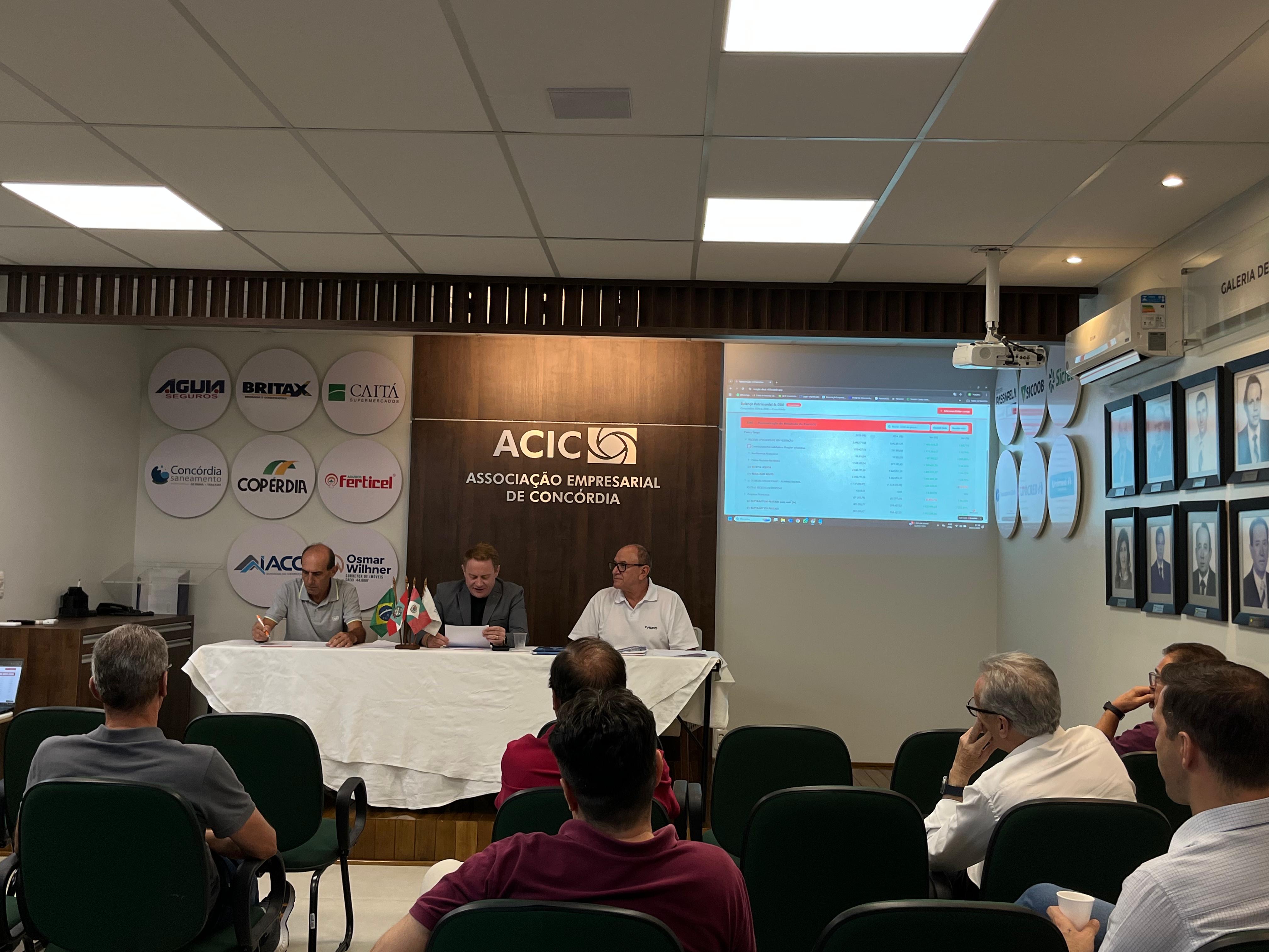 Reunião mensal da ACIC teve assembleia de Prestação de Contas, apresentação dos conselhos e outros temas de interesse da classe empresarial