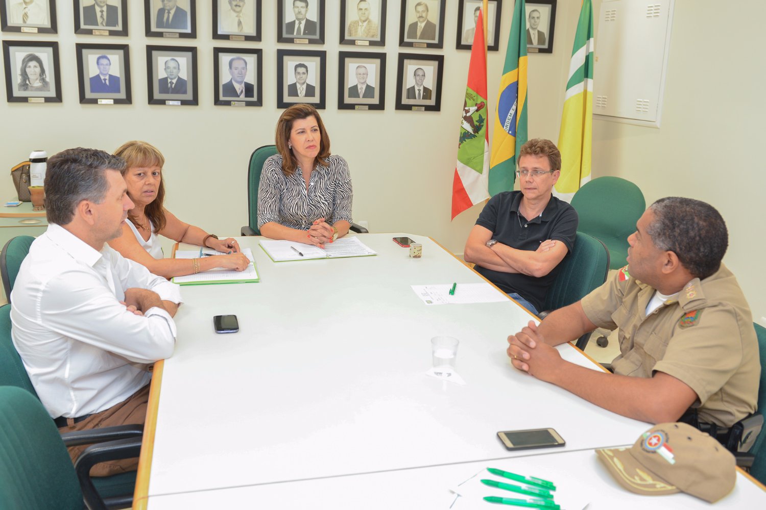 Fale com a ACIC recebe comandante da Polícia Militar
    