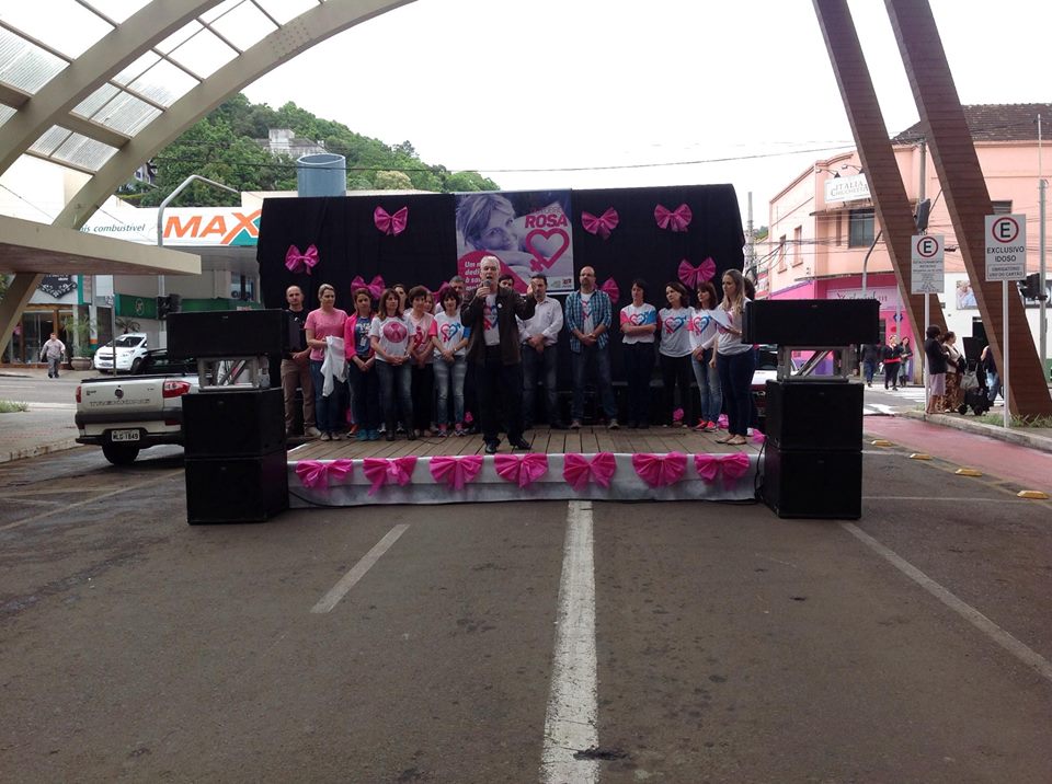 Núcleo da Mulher Empresária participa do Outubro Rosa
    