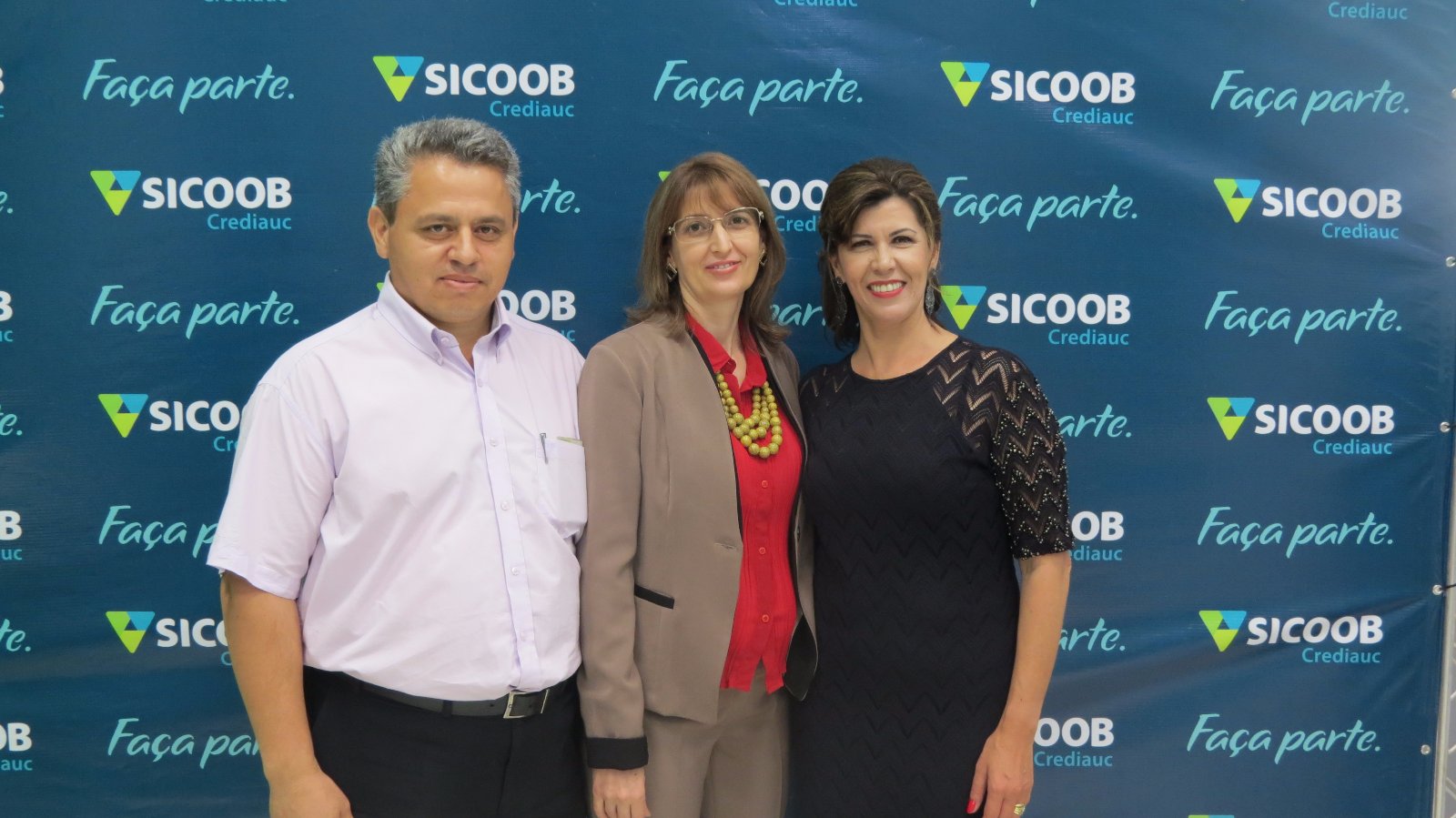 ACIC presente na inauguração da sede própria do Sicoob Crediauc
    