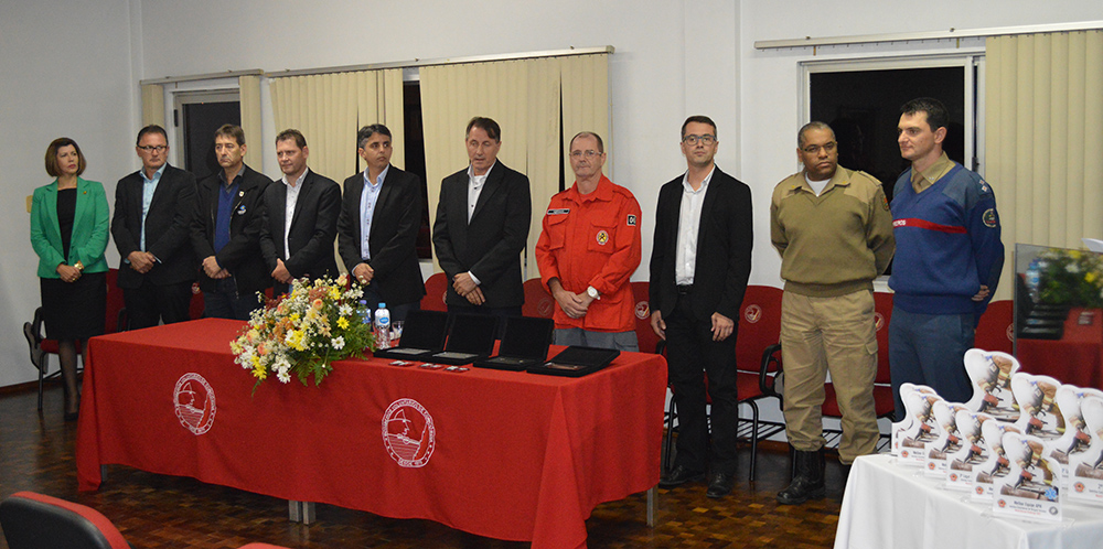 ACIC prestigia posse do novo comando dos Bombeiros Voluntários
    