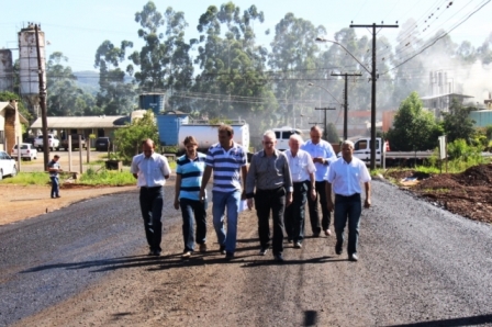 Presidente da ACIC visita obras
    