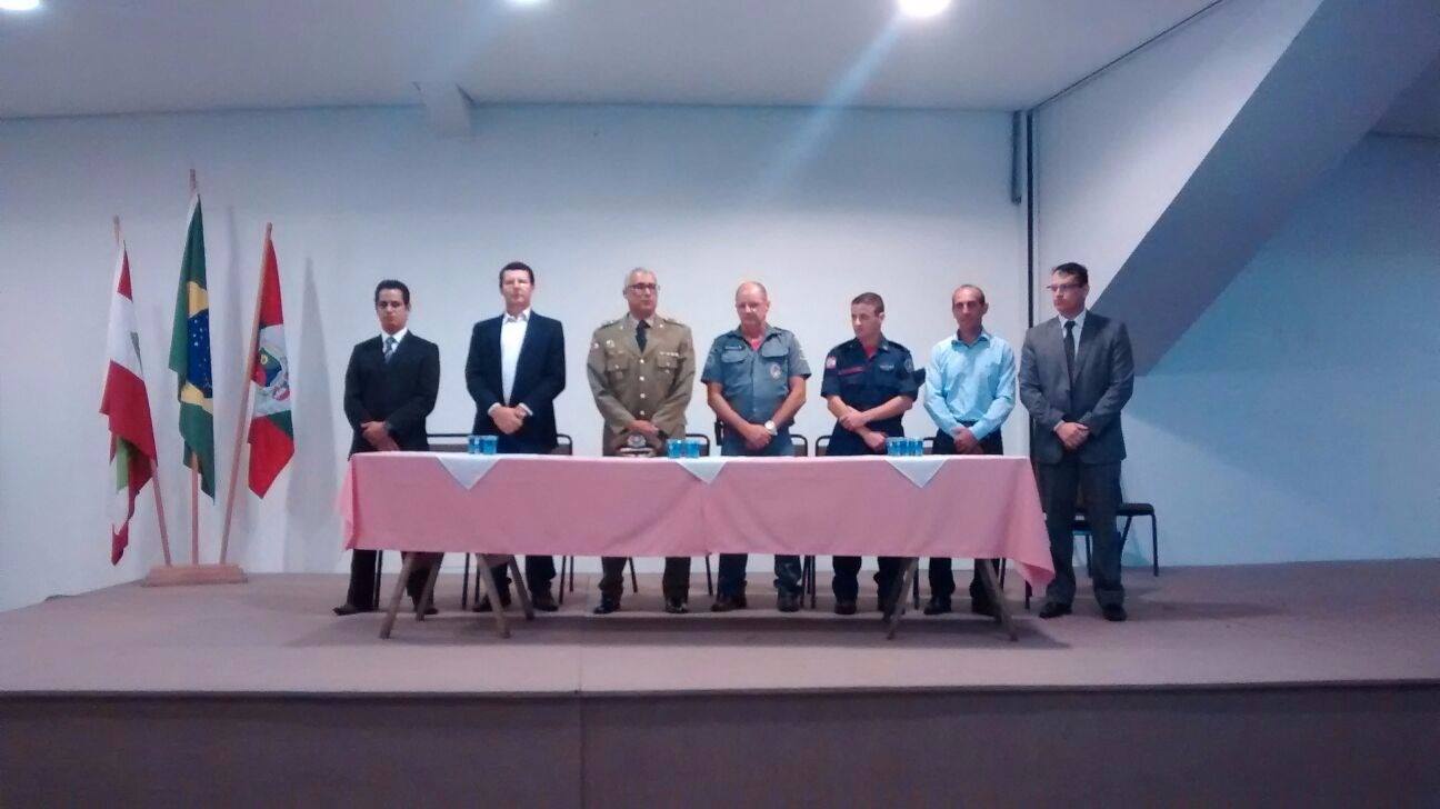 ACIC prestigia promoções na Polícia Militar
    