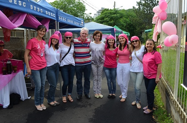 Núcleo da Mulher Empresária participa da campanha 
    