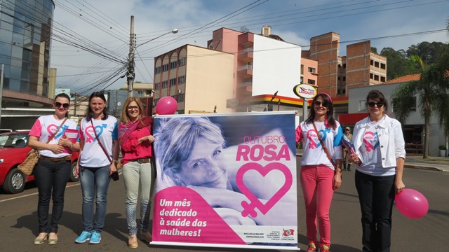 Núcleo da Mulher Empresária coordena ações do Outubro Rosa
    