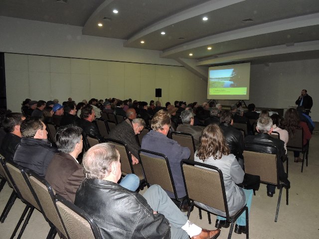 Audiência discute Plano Diretor do Lago
    